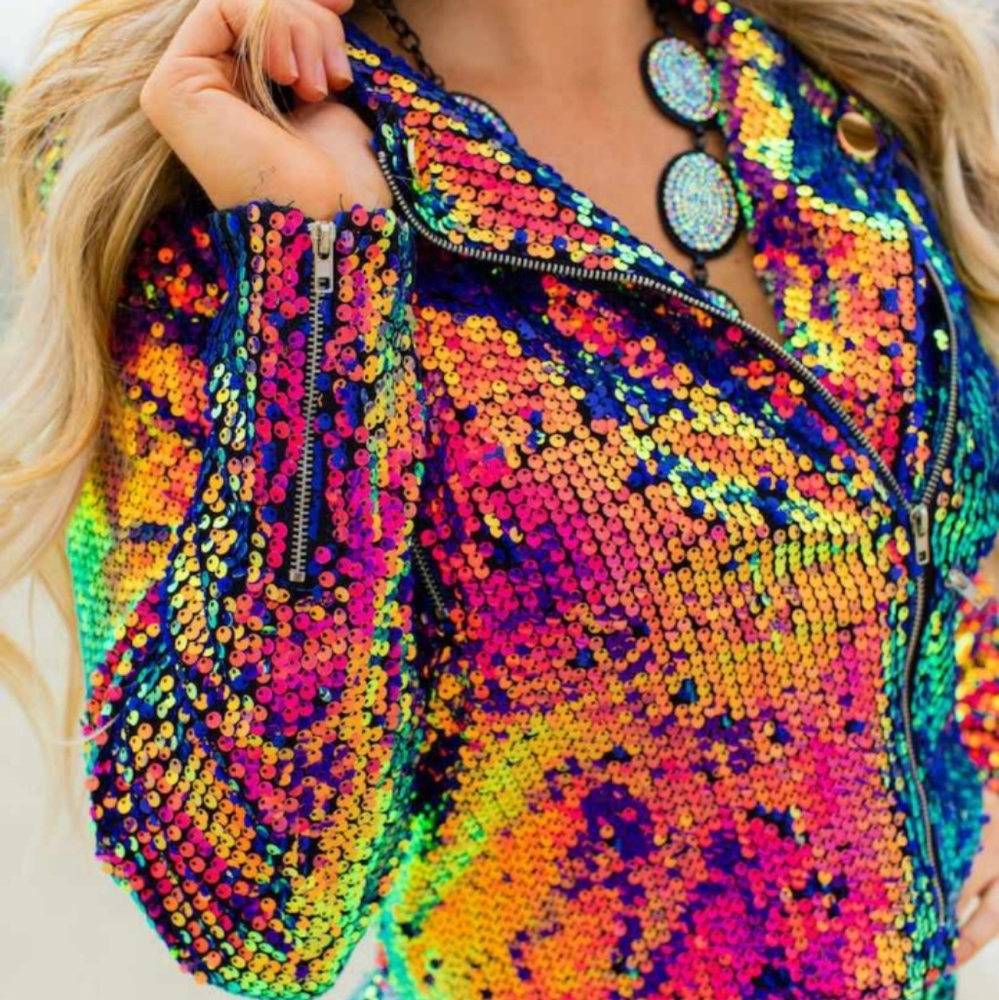 Sequin Outfit - Picture 3 of 6